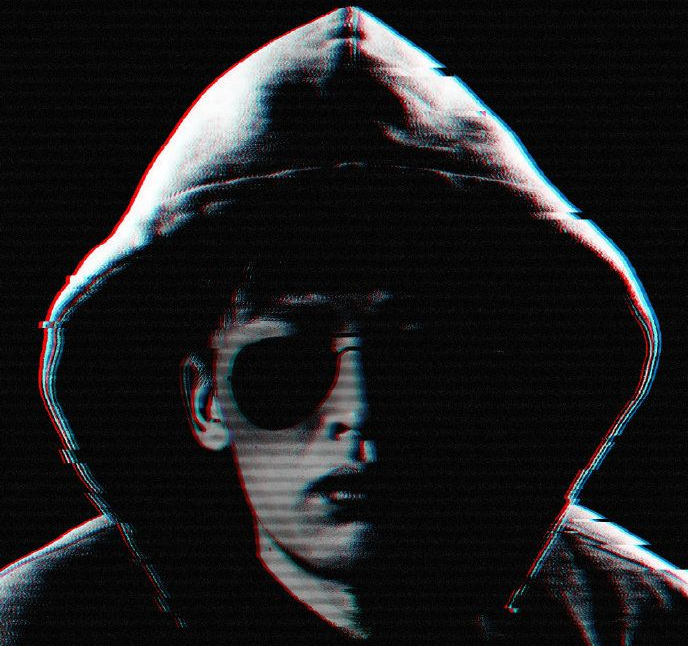 一月十八日赛前海报：电视君戴着皇冠 ES黑客攻击