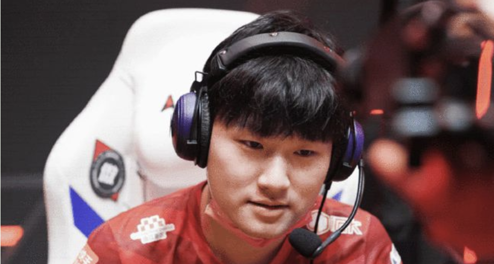 小东北韩服ID引发粉丝担忧，负面情绪太严重