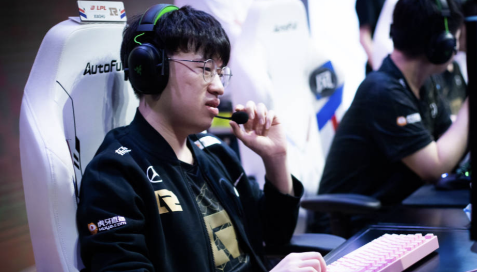 解说记得直言RNG没有找到自己想要的阵容