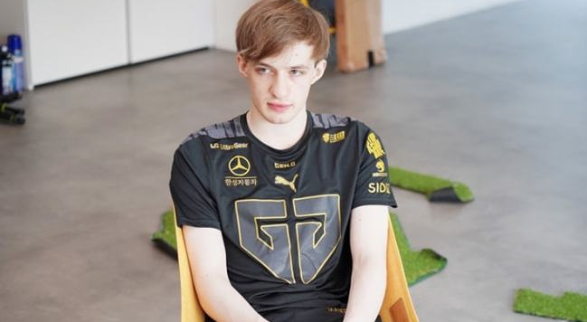 Nemesis高调评价chovy，独一档中单