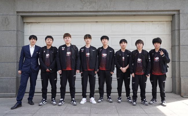 JDG吹响2021冬转号角，2位AD选手离开