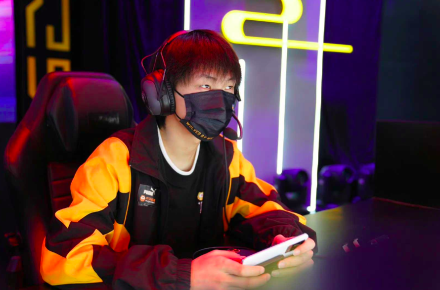 Fly两夺MVP，重庆狼队eStarPro