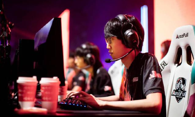 外媒罗列出S赛史上最令人失望TOP10队伍