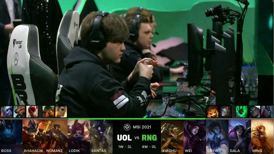 UOL被RNG推倒，这是何等的失了颜面