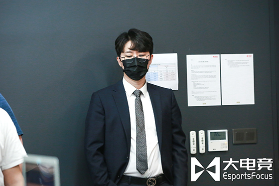 前T1监督：被解雇很生气 打算和战队接触谈判