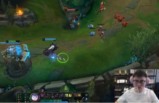 英雄联盟-Uzi出面辟谣 复出只是一句玩笑话