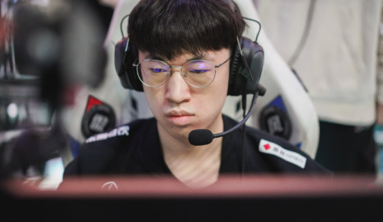 外媒评选的最新2021各位置最佳阵容来袭