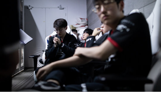 圣枪哥状态未知，Xiaoxiang依旧坐稳首发