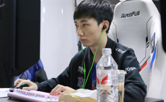 Iwandy创造韩服历史最高分，稳居第一宝座