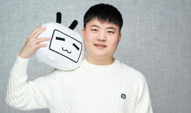 Uzi离开虎牙直播间，粉丝爆料将入驻B站