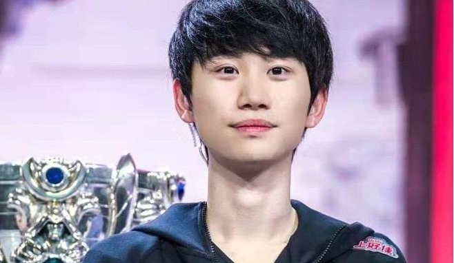 硬币哥多次爆料BLG如今状态非常火热