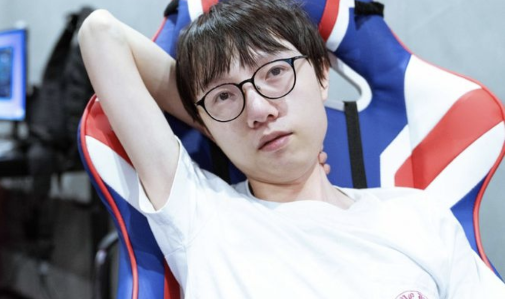 MLXG拿到RNG300赔款，法官吐槽RNG法务部不靠谱