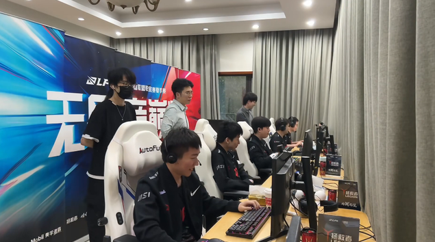 JDG完成惊天翻盘，369塞恩让RA团战阵容毫无建树