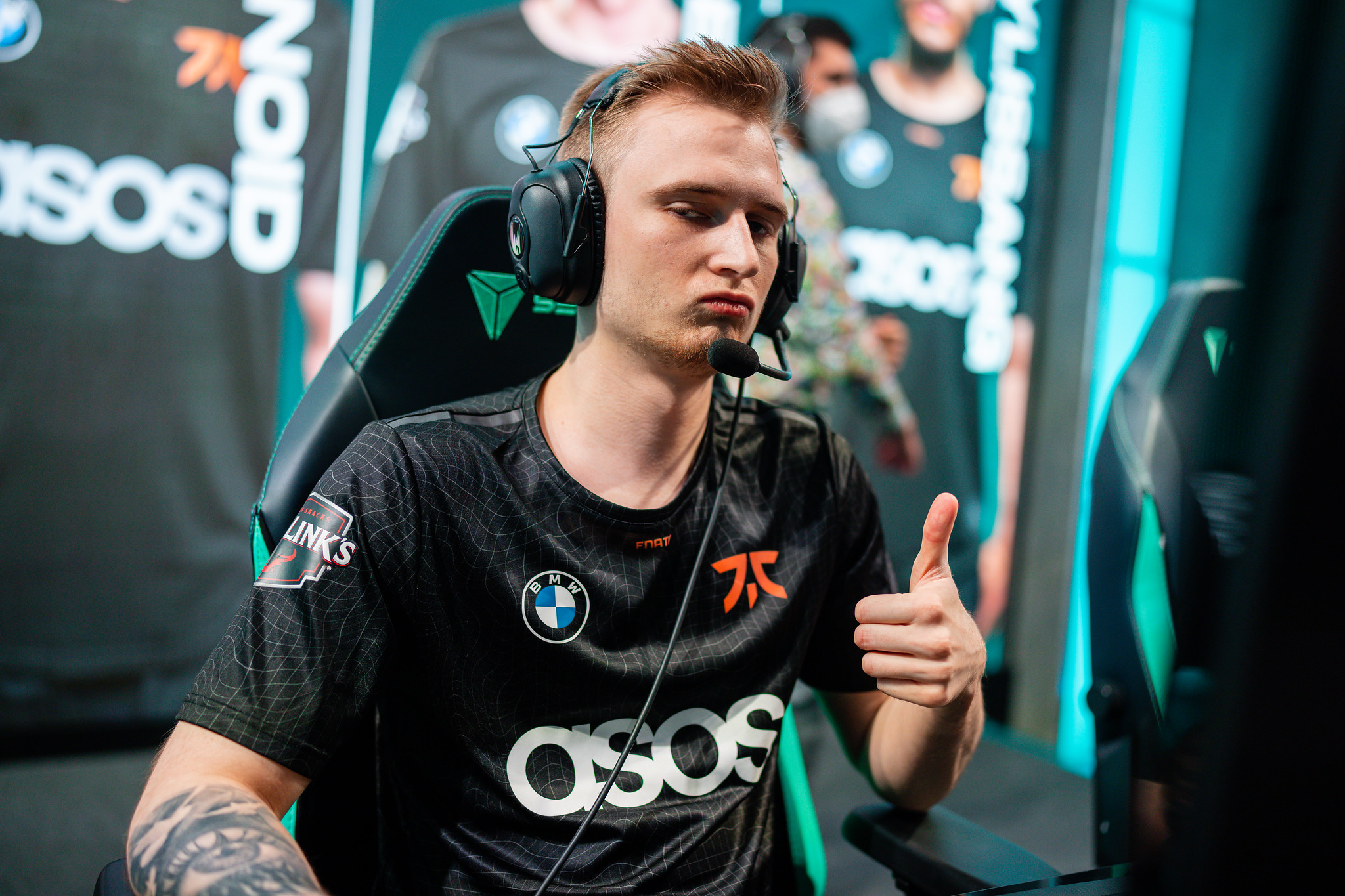 Fnatic在击败Astralis后，逐渐接近LEC夏季季后赛席位