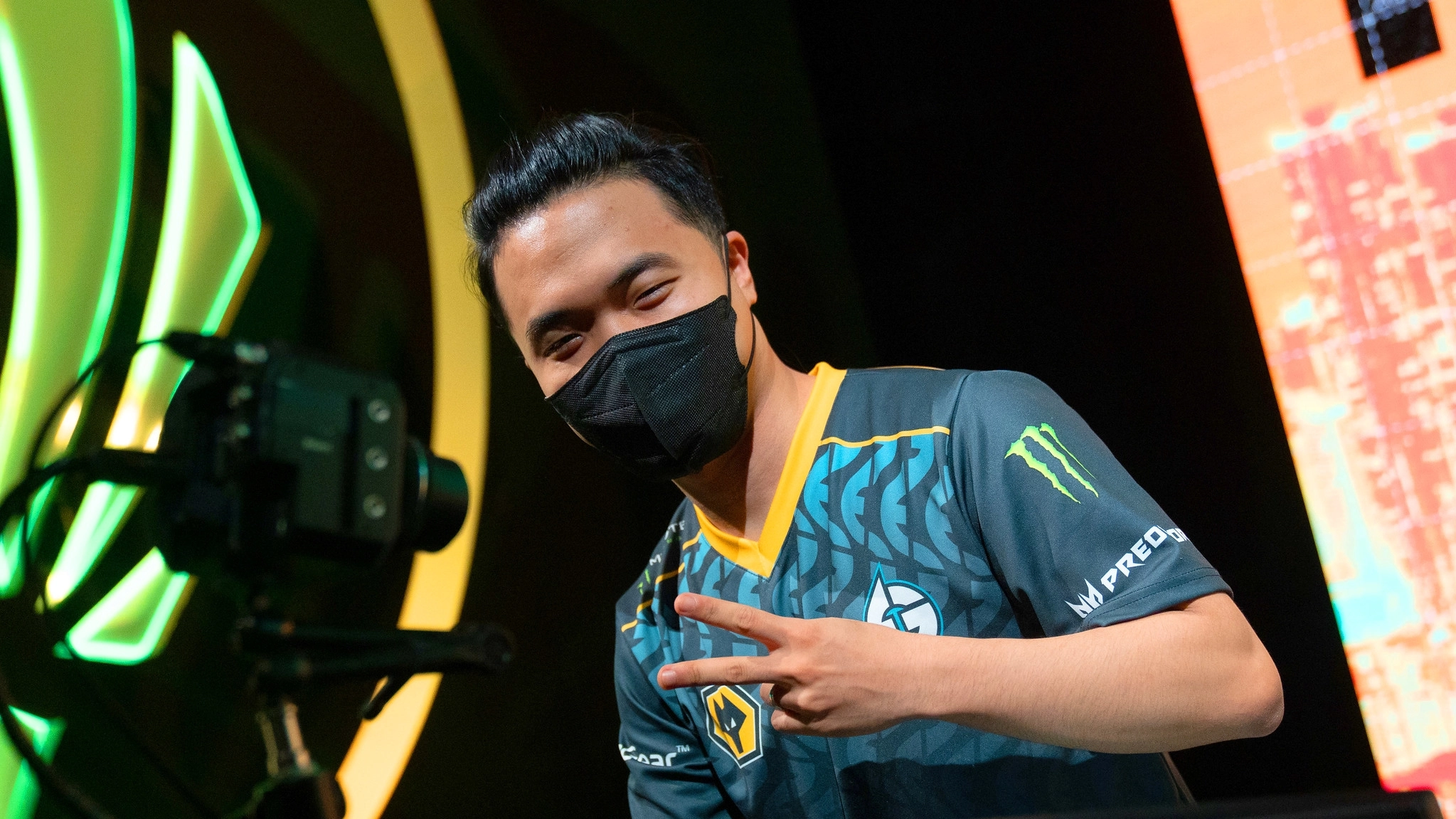 Impact成为LCS历史上第二位获得五杀的上单选手