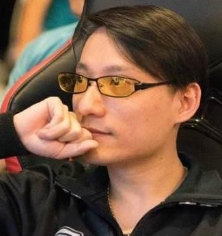 RNG太抠门！风哥晒收款记录：每月仅2420元