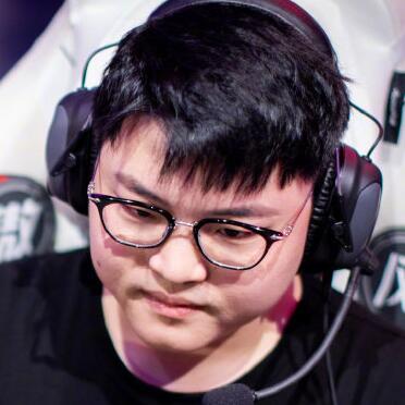 又一爆料人怒斥RNG：害Uzi和MLXG被迫退役