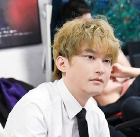 再见bsyy！TES官宣：教练白色月牙暂别赛场