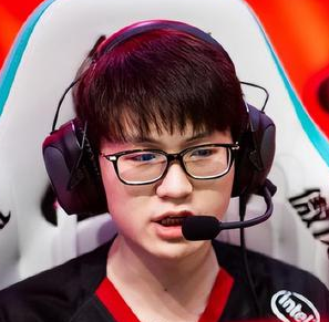 国产中单没排面？LCK评选非韩国选手最强阵容