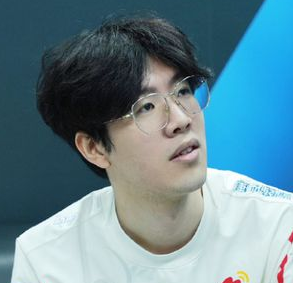 Angel直播坦言：Theshy人挺好的，也很有趣！