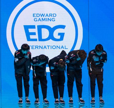 海外网友热议EDG击败OMG：Leave像是LPL最强AD