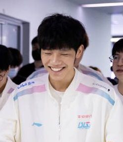 BLG战胜EDG闯进MSI虎娘日报：13.8MSI版本改动透露