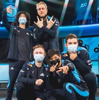 海外网友热议BLG击败C9：上中差距太大！