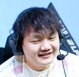 抢队友5杀？发挥不佳？BLG击败C9后，牙膏却惨遭质疑