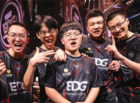 中国无畏契约最强力量再登国际赛场！24日早7点EDG首战面对100T