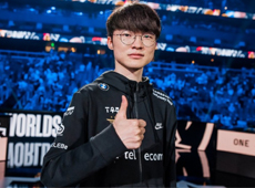 全球总决赛最大年龄夺冠纪录将被打破：Faker、Deft均已26岁