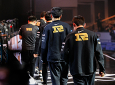RNG0-3不敌T1遭遇“里程悲”：成S赛史上第三支被零封的LPL战队