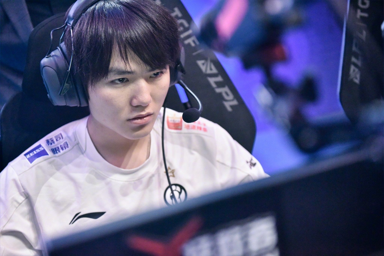 Ahn超神不死德莱文旋转飞斧砍下三杀，iG爆冷2-0战胜WBG