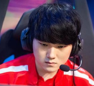 JKL失眠Rank至凌晨4点！369忍痛高强度排位7小时