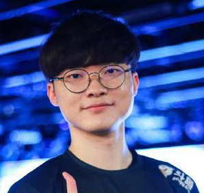 恭喜T1！Faker重回赛场后，终结5连败！