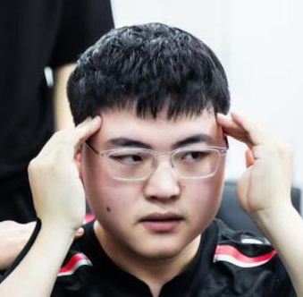 uzi透露真正退役的原因，并不是自己太菜