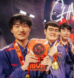 外网票选S13世界赛选手实力榜：JDG五人第1！