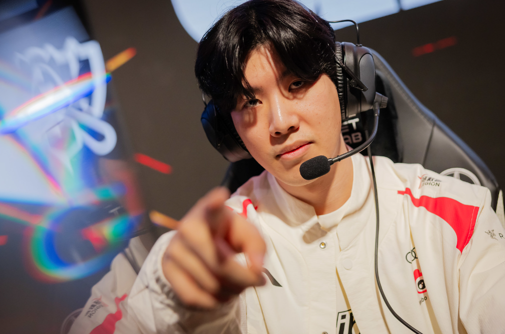 2-0淘汰MADTheshy河道剑魔再度“天神下凡”，WBG
