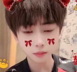 虎娘日报：设计师分享提莫概念设计图Crisp直言新赛季杜绝亚军