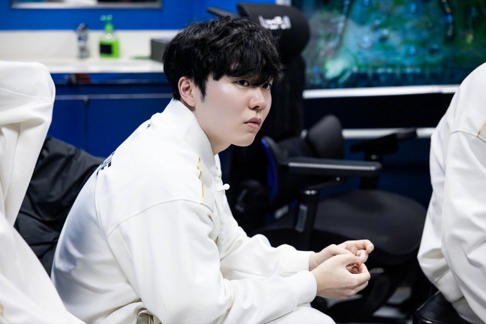 虎娘日报：设计师分享梅尔概念设计图Doran道出T1的打法思路