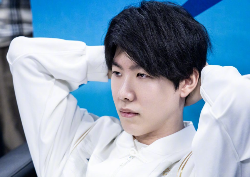 Doinb对位撞车Tian心率飙升虎娘日报：全新神话皮肤天煞劫公布