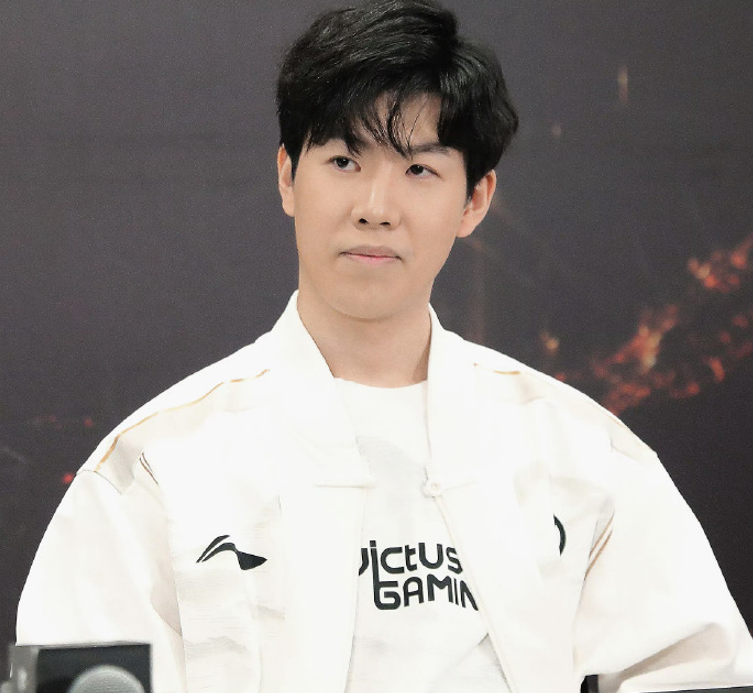 K正式定名为《符文战场》：英雄联盟官方实体卡牌游戏登场Project