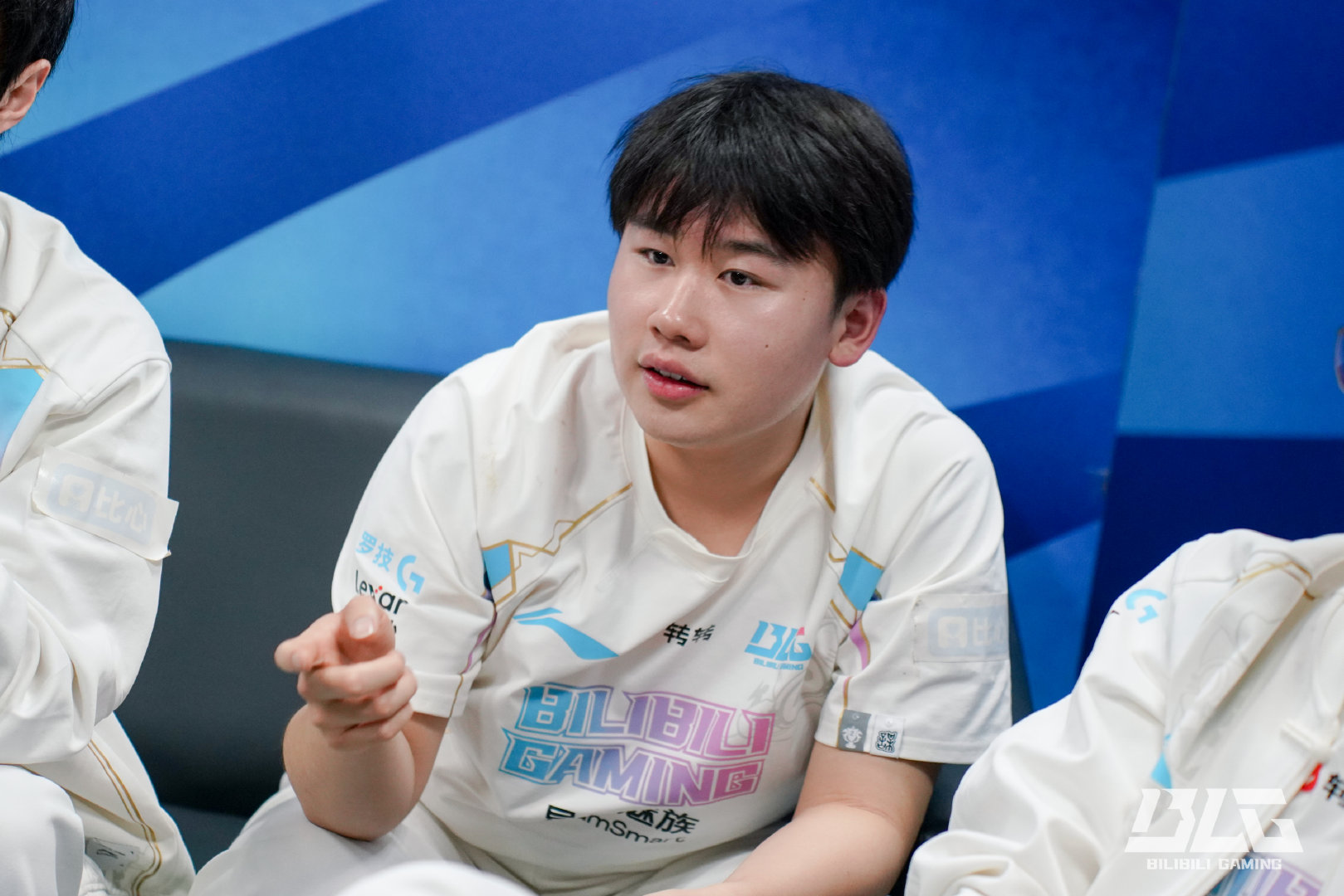 虎娘日报：官方曝出新皮肤模型设计图TES战胜NIP斩获十一胜