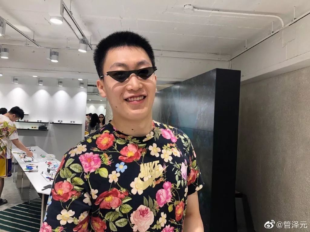 IG零封碾压JDG取胜虎娘日报：云顶宣布将简化个性化内容