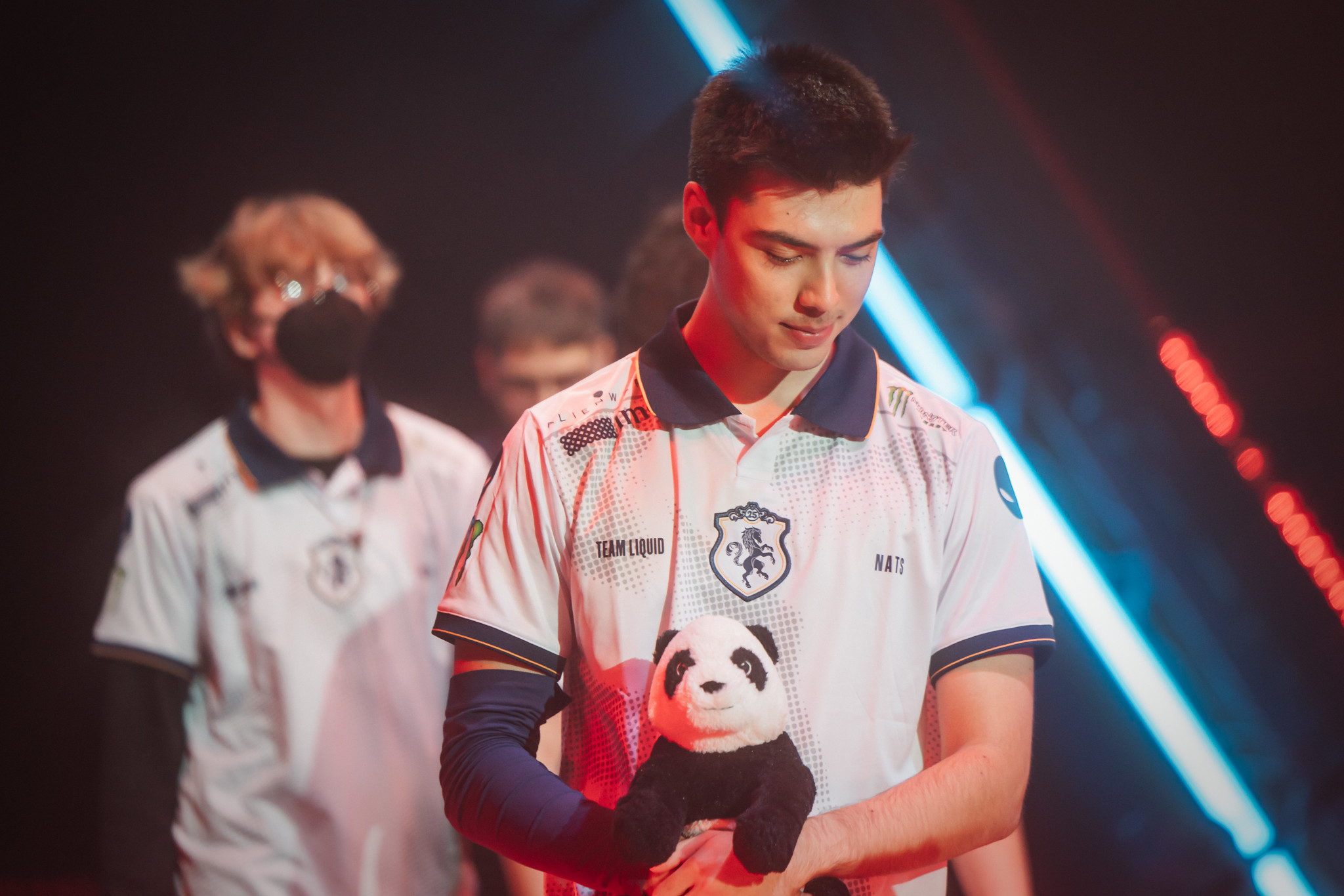 nAts极致控枪定位豪取四杀，TL让一追二淘汰EDG