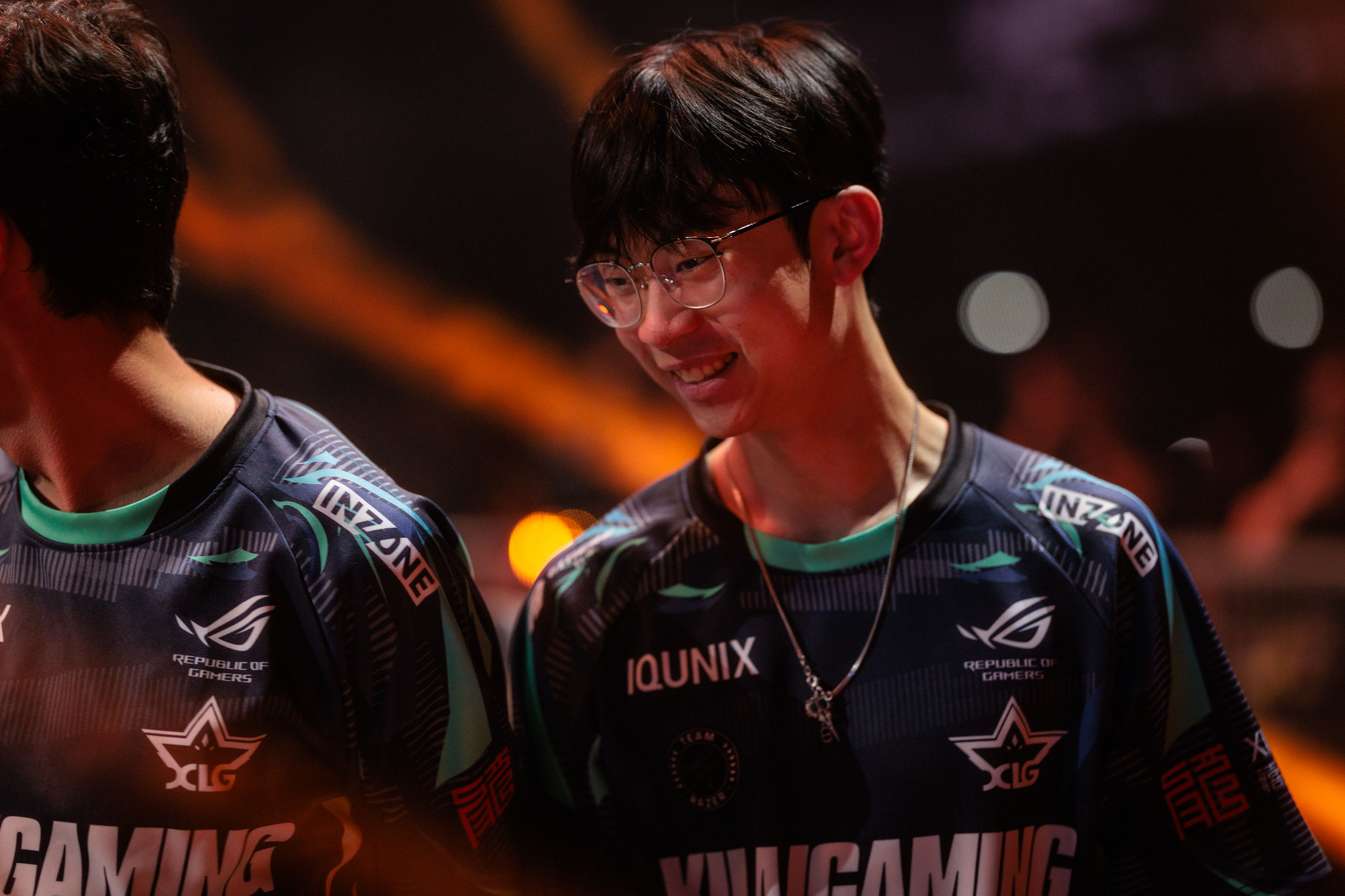 coconut火力全开枪枪致命，XLG2-1力克SEN